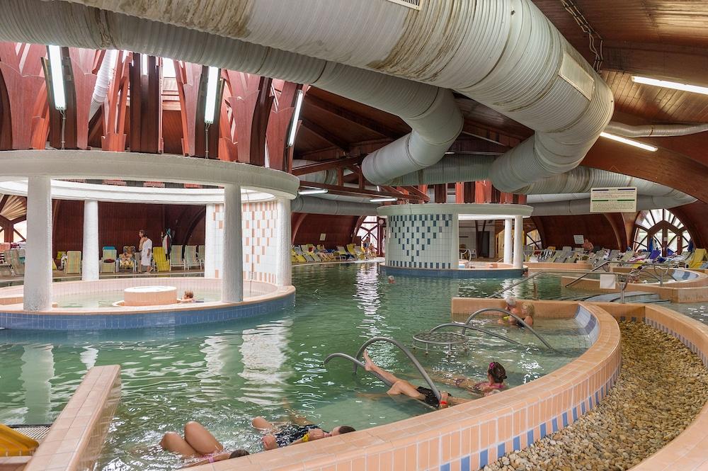 Park By Radisson & Готель 4*